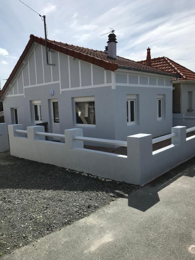 Villa Proche Mer St Martin De Brehal Экстерьер фото